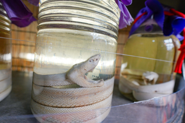 Visite des bars de Naha à Okinawa