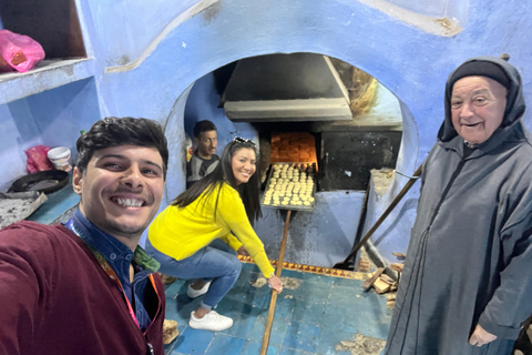 Chefchaouen: Hidden Gems Guided Tour with Mint Tea Private walking tour