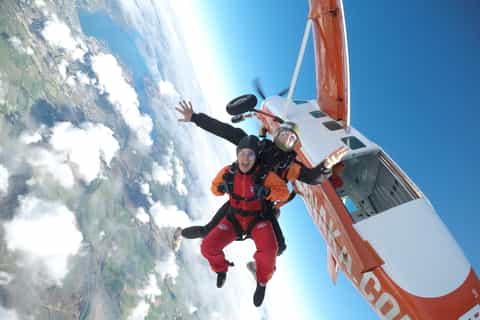 Wanaka: Tandem Skydive Experience 9,000, 12,000 or 15,000-ft