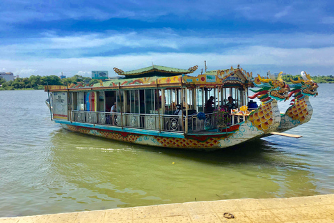 Desde puerto de Tiên Sa: tour privado por tierra a HuếPuerto Tien Sa: tour privado por tierra a Huế con recogida