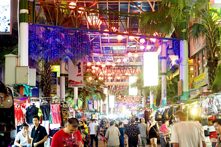 Prywatny magiczny widok na wieżę Petronas i kolacja kulturalnaPrywatny widok z wieżami Petronas i kolacja kulturalna