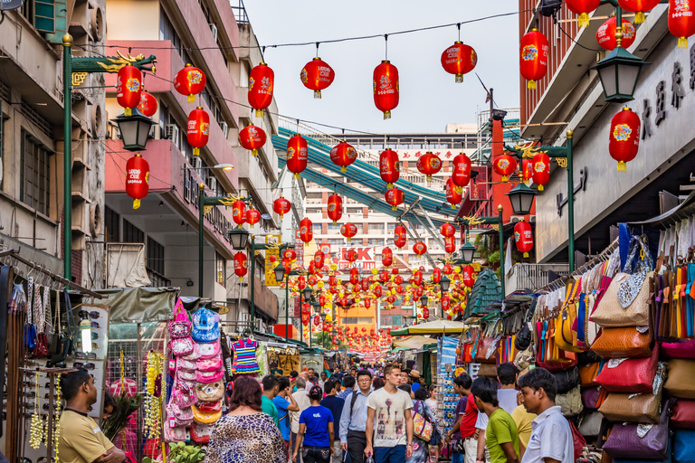 Prywatny magiczny widok na wieżę Petronas i kolacja kulturalnaPrywatny widok z wieżami Petronas i kolacja kulturalna