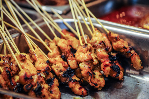 Prywatny magiczny widok na wieżę Petronas i kolacja kulturalnaPrywatny widok z wieżami Petronas i kolacja kulturalna