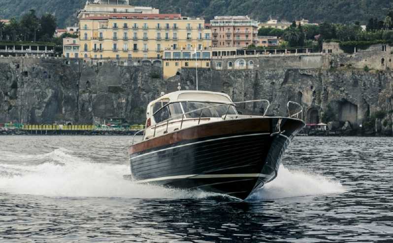 Private Amalfi Coast Tour With Apreamare 38ft DIAMOND