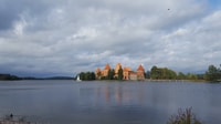 De Vilnius, Château de Trakai et Visite commémorative de Paneriai - Hizvo