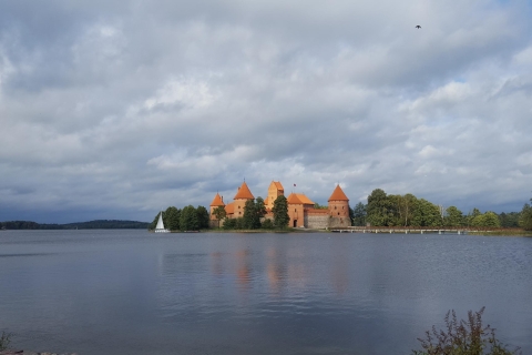 From Vilnius: Trakai Castle and Paneriai Memorial Tour Private Tour