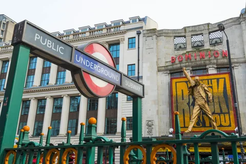 London: Freddie Mercurys hemligheter Tur med en cocktail