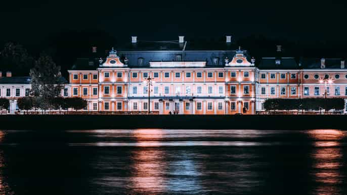 st. petersburg magical neva cruise at night in russian