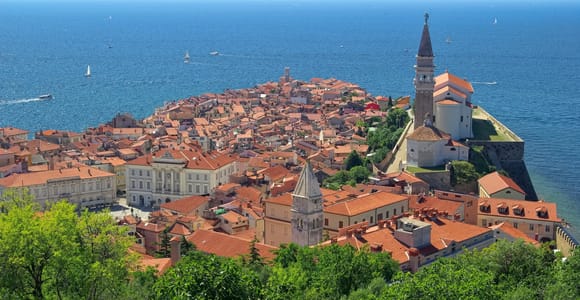 From Ljubljana: UNESCO Škocjan Caves & Piran, Small Group