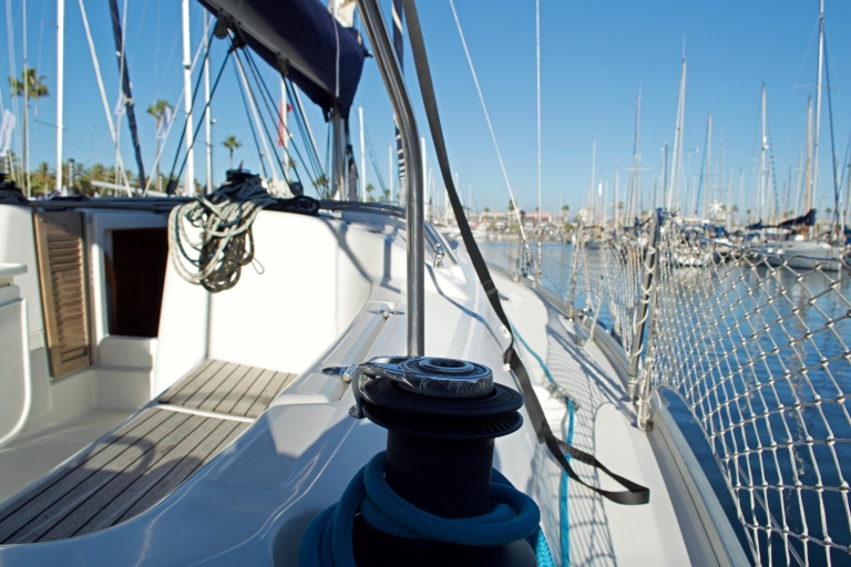 Barcelona: Private Sailing Boat Cruise 3-Hour Tour - Weekend