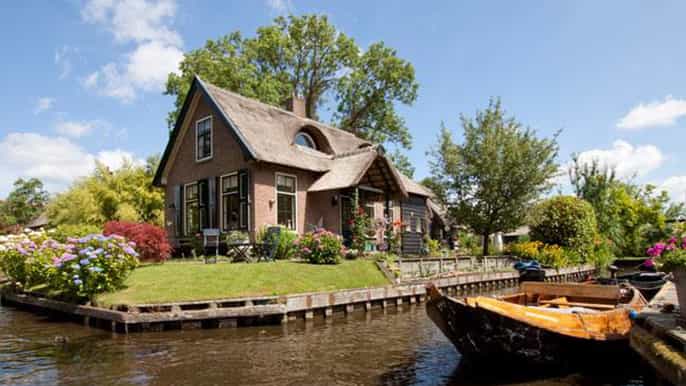 from amsterdam private giethoorn tour by car
