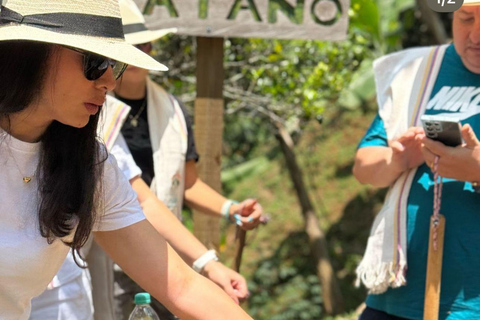 Medellin: Have a rural experience | Discover an old colonial town Medellín: Enjoy a Rural Experience | Discover an Old Colonial Town