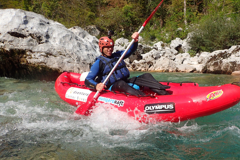 Bovec: Kayak de aguas bravas en el río Soča / Grupos reducidosBovec: En kayak por el río Soča