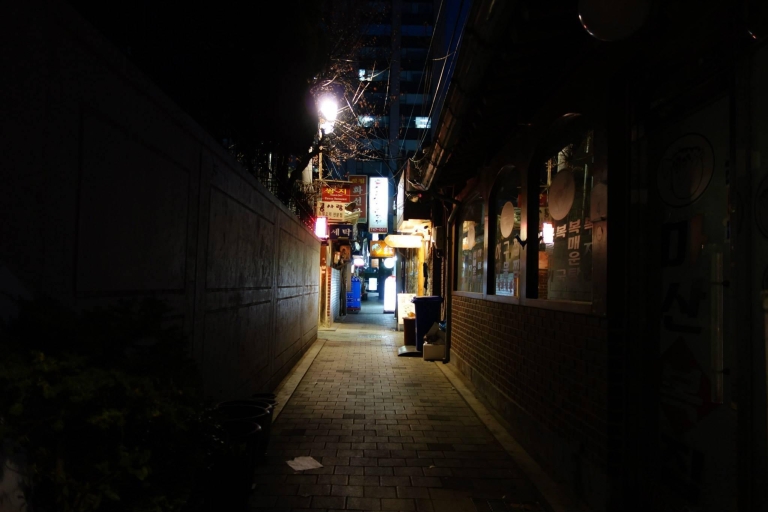 Seoul: Dark Side of the City en Ghost Stories Walking TourWeekend - Premium Tour (Anguk Station, afrit 2)