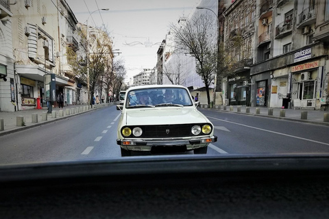 Bucarest: visite privée des trois quartiers en voiture ancienne