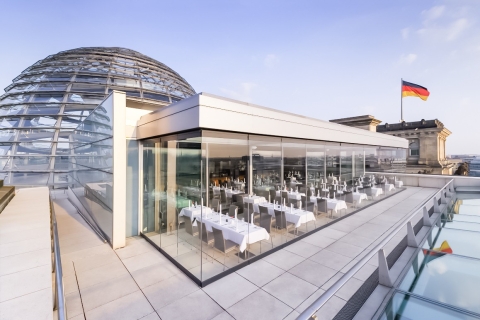 Reichstag w Berlinie: kolacja na tarasie restauracji Käfer