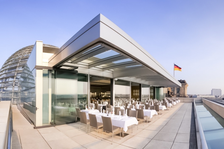 Reichstag w Berlinie: kolacja na tarasie restauracji Käfer