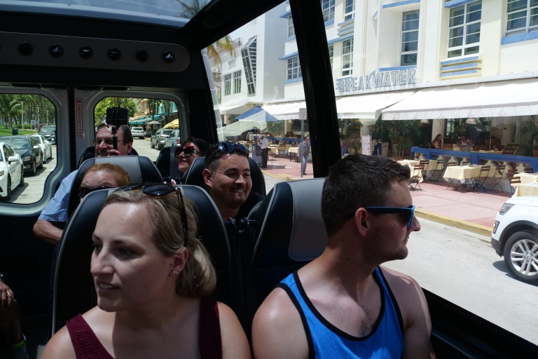 Miami Sightseeing Tour in a Convertible Bus (French) Miami Sightseeing Tour in a Convertible Bus - 2:25 PM