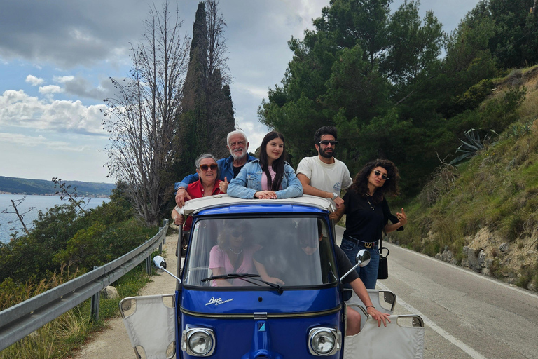 Split: Fully Recorded 360° Tuk Tuk Experience