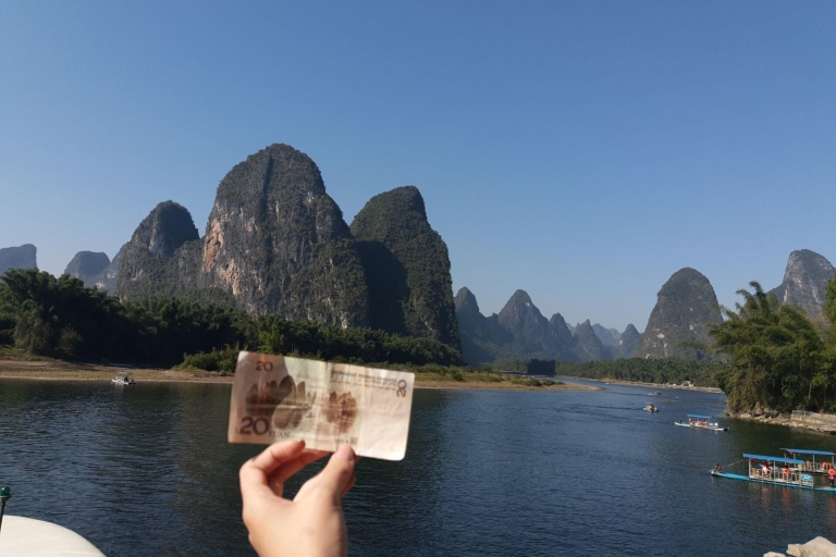 Entspannende Tagesfahrt über den Fluss Li JiangLi Jiang Bootsfahrt: 4-Sterne Boot mit Platz am Unterdeck
