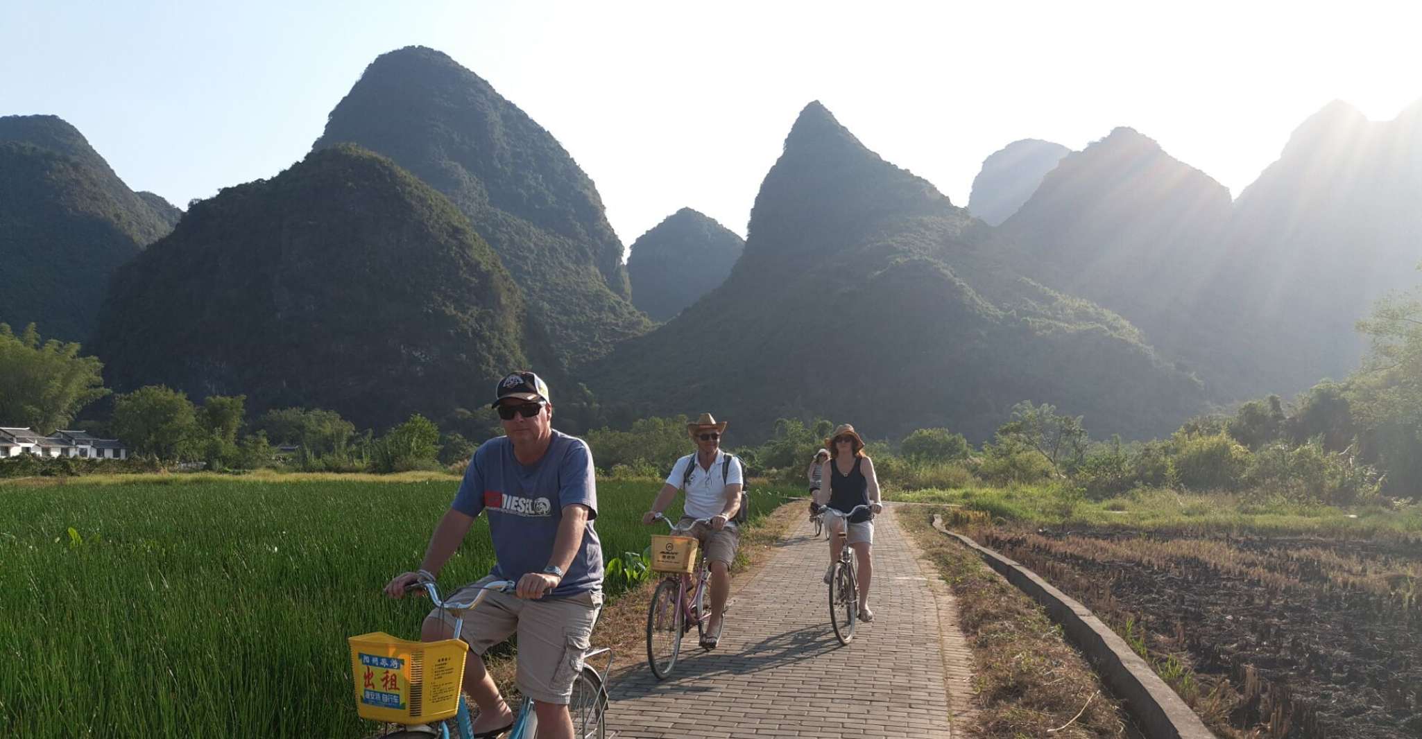 Tour privato in bicicletta, Yangshuo Campagna - Hizvo