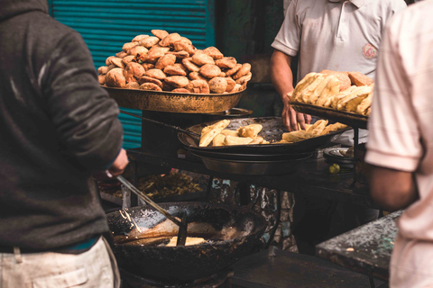 Come como un lugareño: Comida callejera y ruta a pie por Chandni Chowk