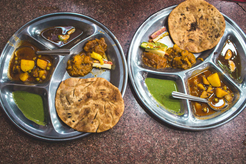 Come como un lugareño: Comida callejera y ruta a pie por Chandni Chowk