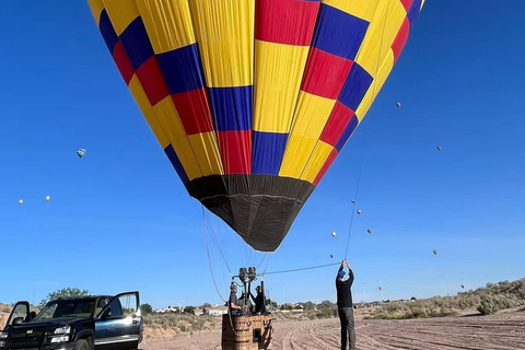 Albuquerque: Sunrise Hot Air Balloon Flight with Toast Private Sunrise Flight