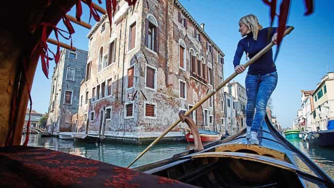 venice 2.5hour rowing class and waterways tour