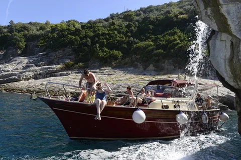From Rome: High Speed Train Transfer and Boat Tour of Capri