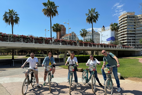 Valencia Geführte Fahrradtour in kleiner GruppeGemeinsame Fahrradtour in kleiner Gruppe (Fahrrad ist nicht inbegriffen)