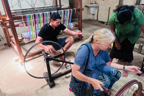 Unawatuna : Traditional Weaving Experience tour with Pickup