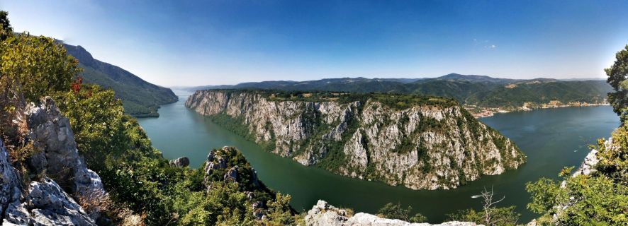 From Belgrade: Golubac Fortress and Iron Gate Gorge Tour