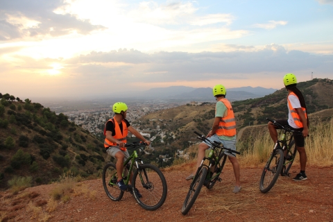 Elektrische fietstocht met 2 opties om Granada te verkennenOff-road elektrische fietstocht
