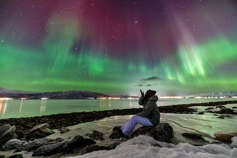 Tromsø: Northern Lights Tour (Max 8) Pickup + Finland