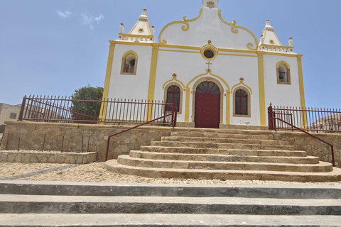 From Santiago: 3-Day Maio Trip with Jeep Safari & Boat Ride 2–12 Participants