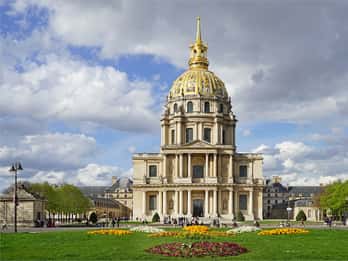 Hôtel des Invalides: Napoleons Grab & Armeemuseum Hôtel des Invalides: Napoleons Grab & Armeemuseum