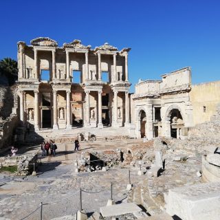From Izmir: 7 Churches of Asia Minor 5-Day Tour with Lodging