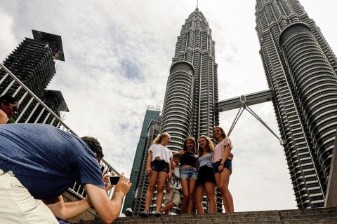 Kuala Lumpur Privattour: Petronas Twin Towers & Batu-Höhlen