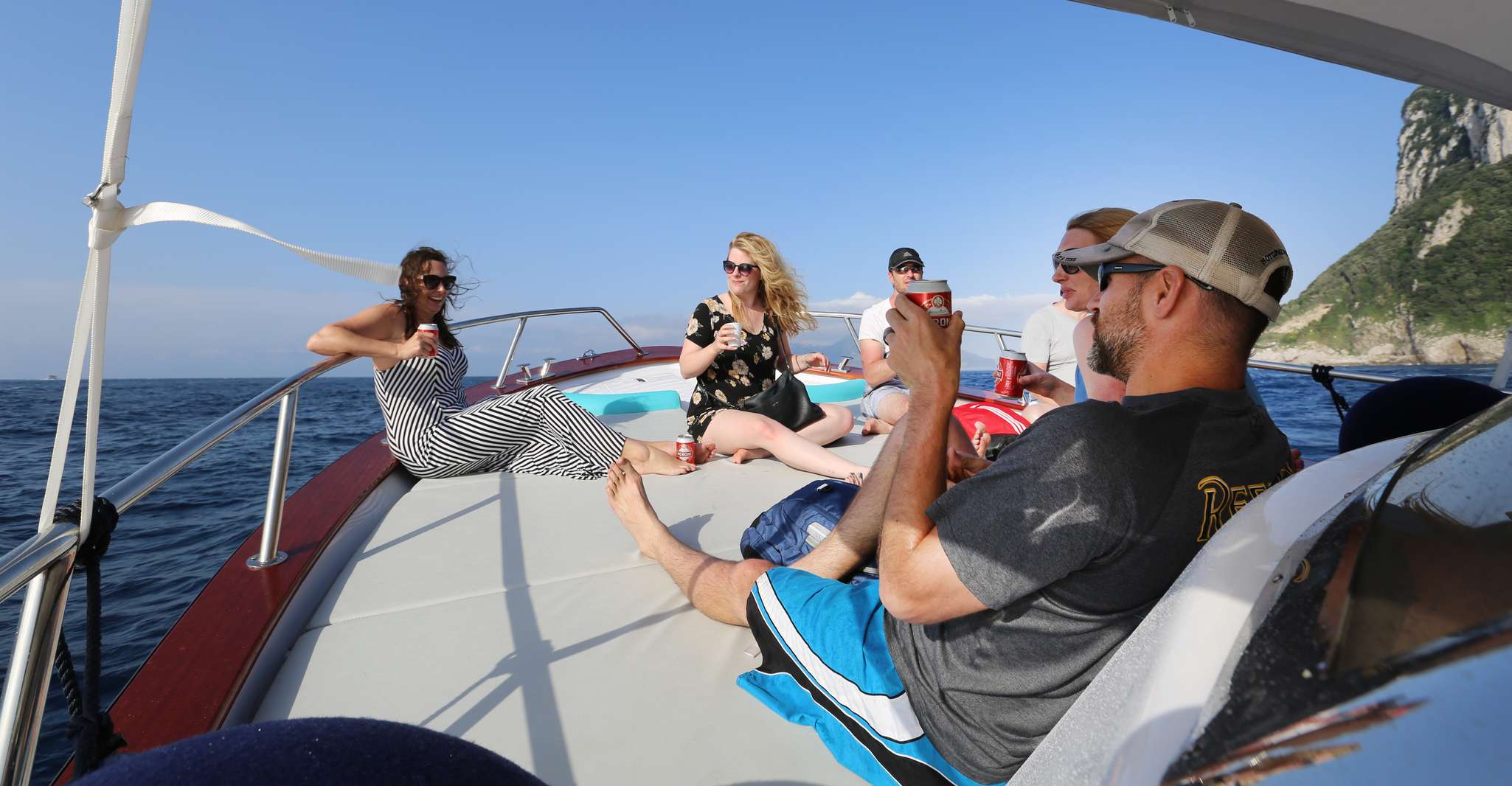 De Sorrento, Ischia y Procida Boat Tour - Hizvo