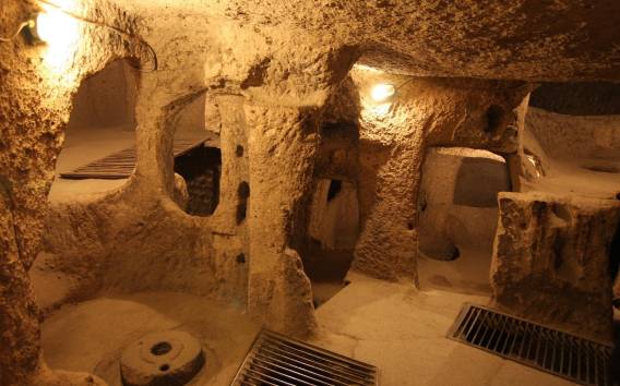 Derinkuyu Underground City und Ihlara Valley Cappadocia Tour
