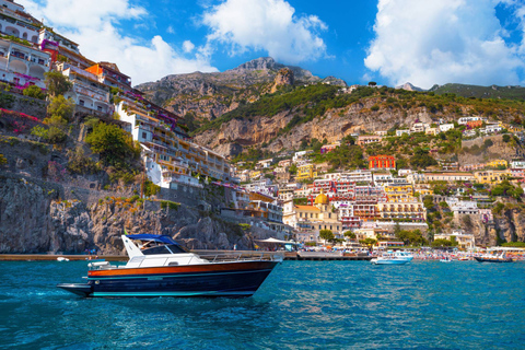 From Naples: Positano and Amalfi Boat Tour with DrinksTour in English and Italian