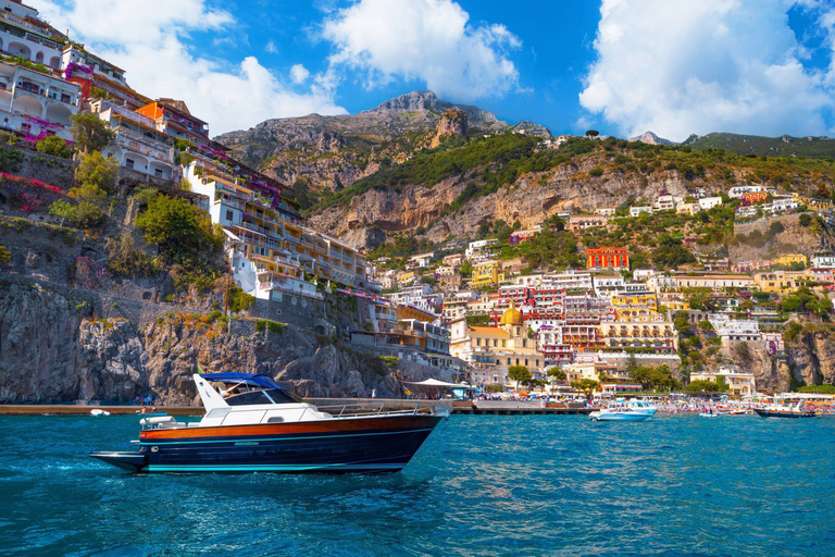 Napoli: Tour per piccoli gruppi di Positano e Amalfi in barcaTour in inglese e italiano