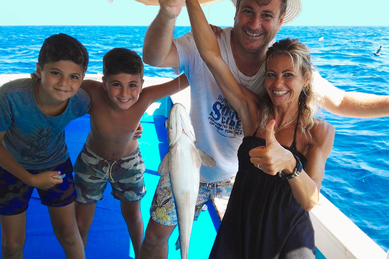 Sorrento: Fishing Experience to Capri with Lunch On Board