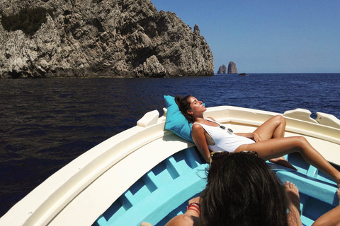 Sorrento: Fishing Experience to Capri with Lunch On Board