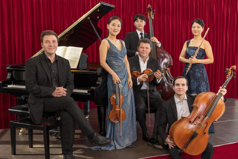 Stuttgart: Advent Concert in the Mozart Hall of the Liederhalle Stuttgart
