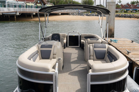 San Diego: Pontoon Boat Rental on San Diego Bay3h