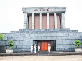 Hanoi: Guided Half-Day City Highlights Tour with Transfers