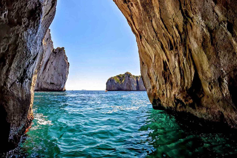 Sorrent und Amalfiküste Kleingruppentour mit dem BootTour auf Spanisch