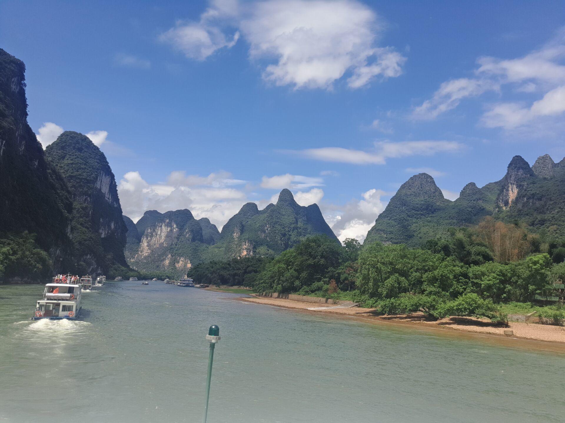 Guilin: Private ganztägige Li-Fluss-Kreuzfahrt und Liusanjie-Show
